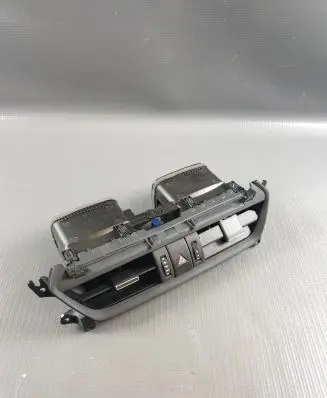 Toyota RAV 4 (XA50) Dash center air vent grill 4556532191 4556532190 4556432190