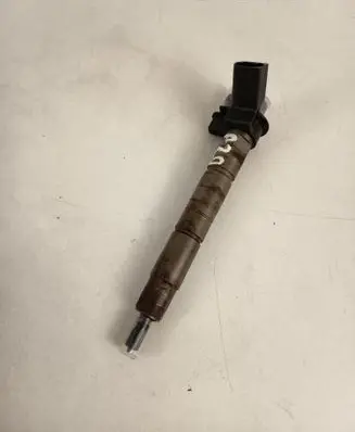 BMW X3 E83 Fuel injector 7805428 2B5CFE7