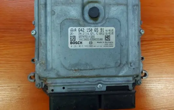 Mercedes-Benz ML W164 Engine control unit/module A6421506591