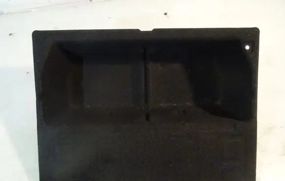 Trunk/boot floor carpet liner