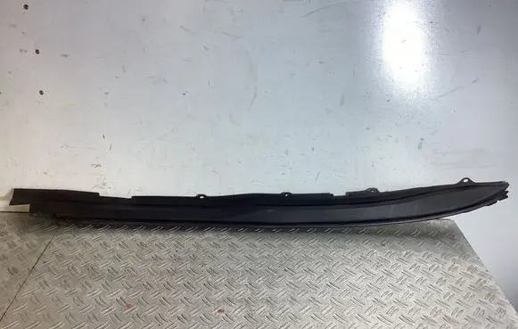 Fender end trim
