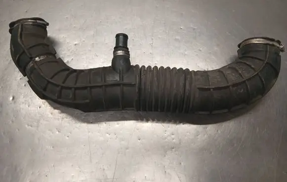 Ford Transit Turbo air intake inlet pipe/hose CC119C623CG