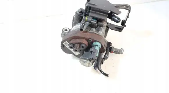 Renault Megane III Fuel injection high pressure pump 28237090