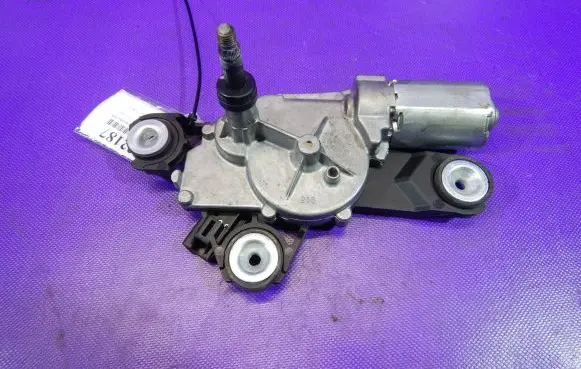 Mazda 3 I Rear window wiper motor 0390201588