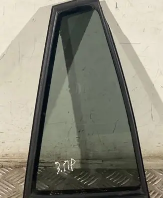 Toyota RAV 4 (XA40) Rear vent window glass 43R007953 AS3