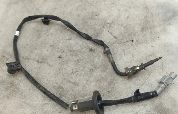 Hyundai Bayon Exhaust gas temperature sensor 3923007BC1