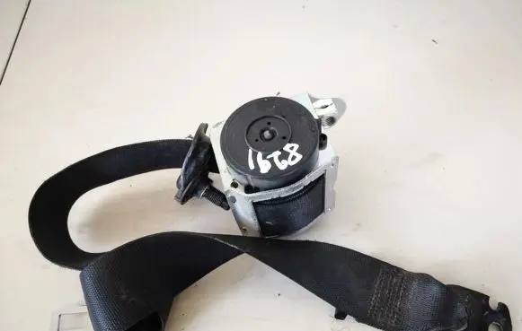 Opel Corsa D Rear seatbelt 13251319