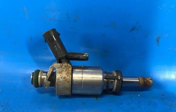 Audi A3 S3 8V Fuel injector 06L906036K