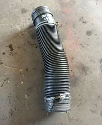 Skoda Octavia Mk1 (1U) Air intake hose/pipe px0446046