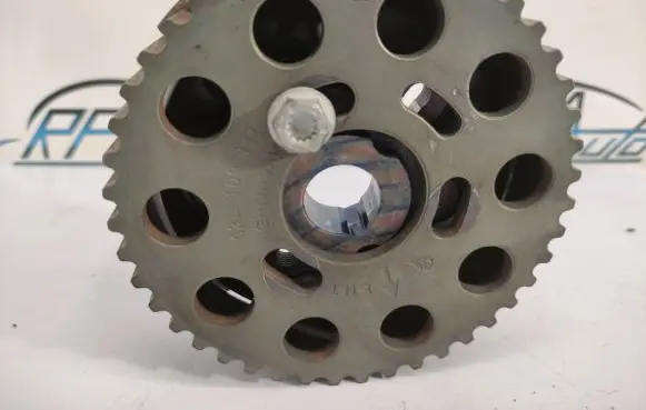 Volkswagen PASSAT B7 Camshaft pulley/ VANOS 03L109111