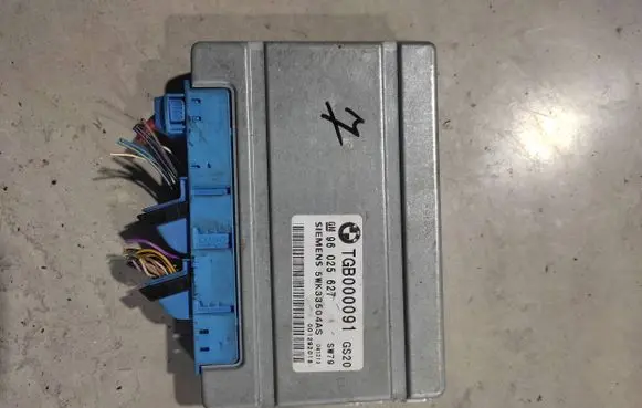 Land Rover Discovery Gearbox control unit/module TGB000091 96025627 5WK33504AS
