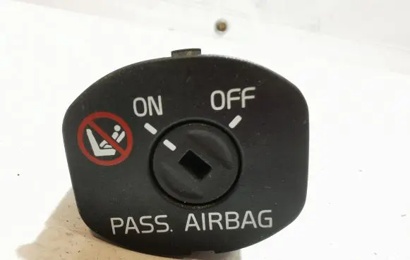Volvo V70 Passenger airbag on/off switch 30795214