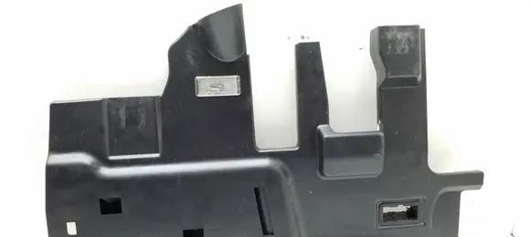 Volkswagen Touareg I Dashboard lower bottom trim panel 7L0819667