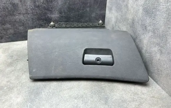 BMW 5 E39 Glove box 51168167693