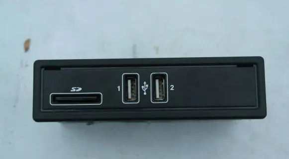 Mercedes-Benz C W205 USB socket connector A2058200526