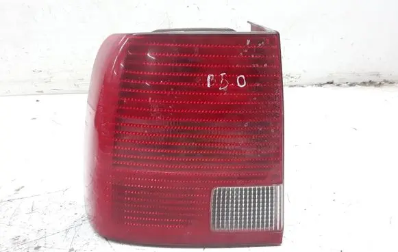 Volkswagen PASSAT B5 Rear/tail lights