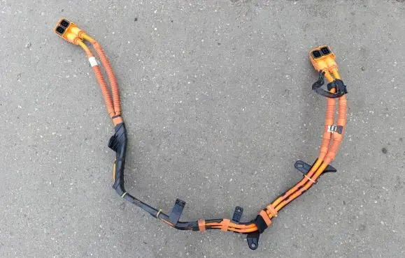 BMW 3 F30 F35 F31 High voltage cable 6824110