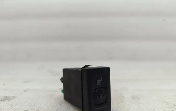 Volkswagen PASSAT B5.5 Seat heating switch 3B0963563C