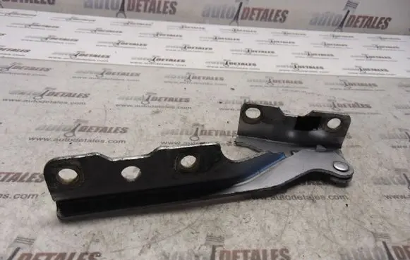 Mitsubishi Lancer Engine bonnet/hood hinges