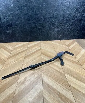 Mercedes-Benz E W211 Front wiper blade arm A2118201244
