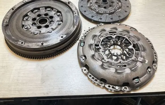 Nissan X-Trail T31 Clutch set kit 8200705973