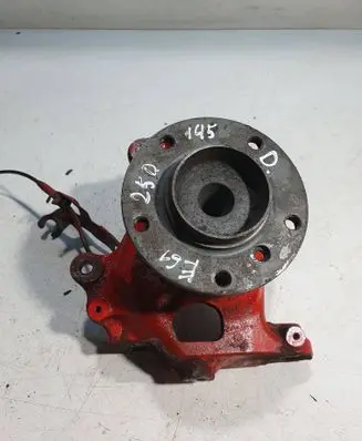 Front wheel hub