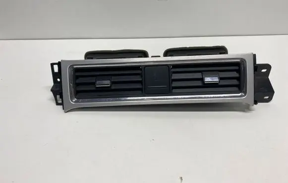 Ford Mustang V Dash center air vent grill AR3319C681A