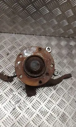 BMW 7 E38 Front wheel hub