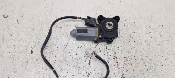 Volkswagen Multivan T5 Front door window regulator motor 0536004902