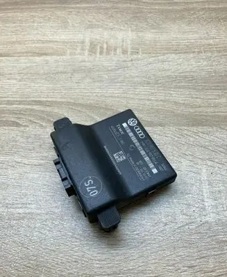 Volkswagen PASSAT B6 Gateway control module 3C0907530C