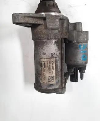 Volkswagen Golf VII Starter motor 02Z911024Q