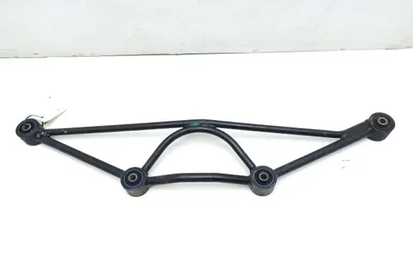 Jaguar XJ X308 Rear differential/diff mount bracket 