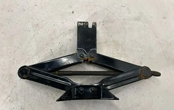 Subaru Forester SK Lift Jack 97032YC050 97040AC010