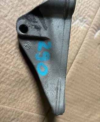 BMW 5 E60 E61 Fuel pump bracket 7804376
