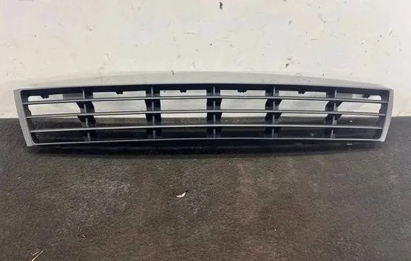 Audi A4 S4 B5 8D Front bumper lower grill 8D0807683AA 8D0807683AA3FZ