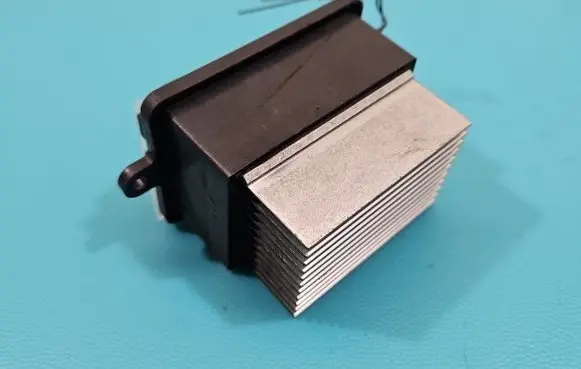 Heater blower motor/fan resistor