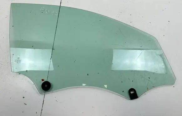 Peugeot 308 Front door window glass four-door 