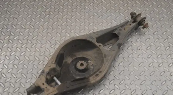Volvo XC40 Rear upper control arm/wishbone 32221199