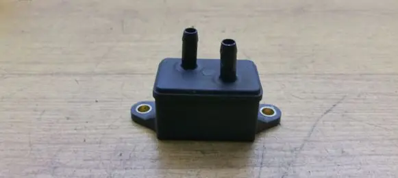 Vacuum air tank