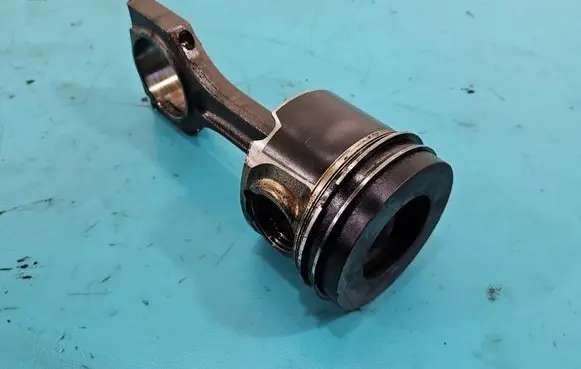 BMW 7 F01 F02 F03 F04 Piston IMPRK1522374