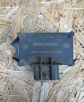 Dodge VAN RAM Fuel injection pump control unit/module 68193711AC 934742012901