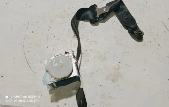 KIA Ceed Rear seatbelt