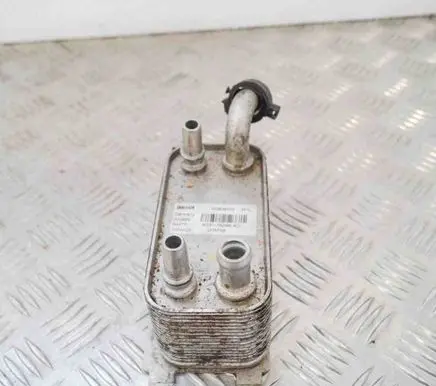 Volvo V60 Engine oil radiator 6G917A095AD