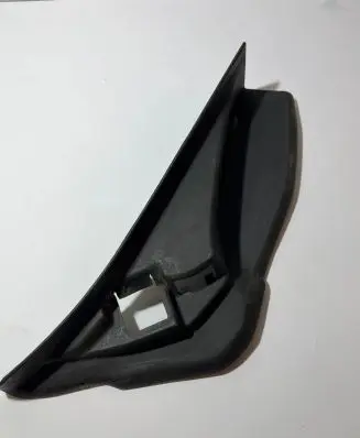BMW 5 G30 G31 G38 Tailgate/trunk side cover trim 7390425
