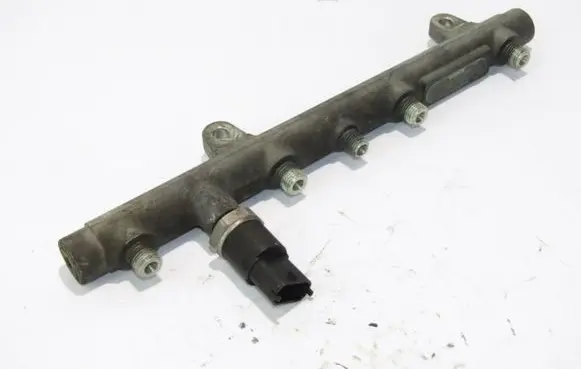 Renault Scenic I Fuel main line pipe 7700111013