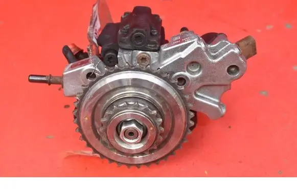Hyundai i20 (PB PBT) Fuel injection high pressure pump 331002A700