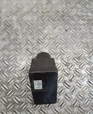 Mercedes-Benz E W211 Central locking vacuum pump 