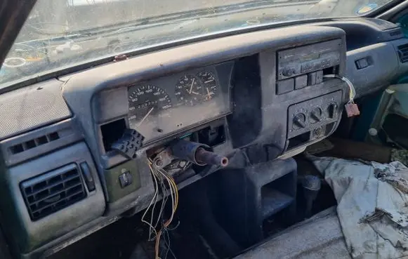 Volkswagen Polo III 6N 6N2 6NF Dashboard