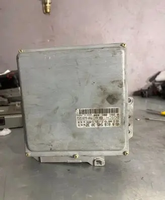 Mercedes-Benz E W210 Engine control unit/module A0185453032 28SA3116 0281001494