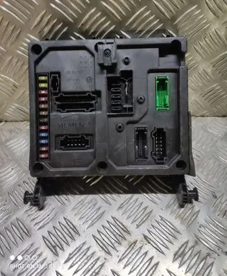 Seat Alhambra (Mk1) Fuse module S108152001